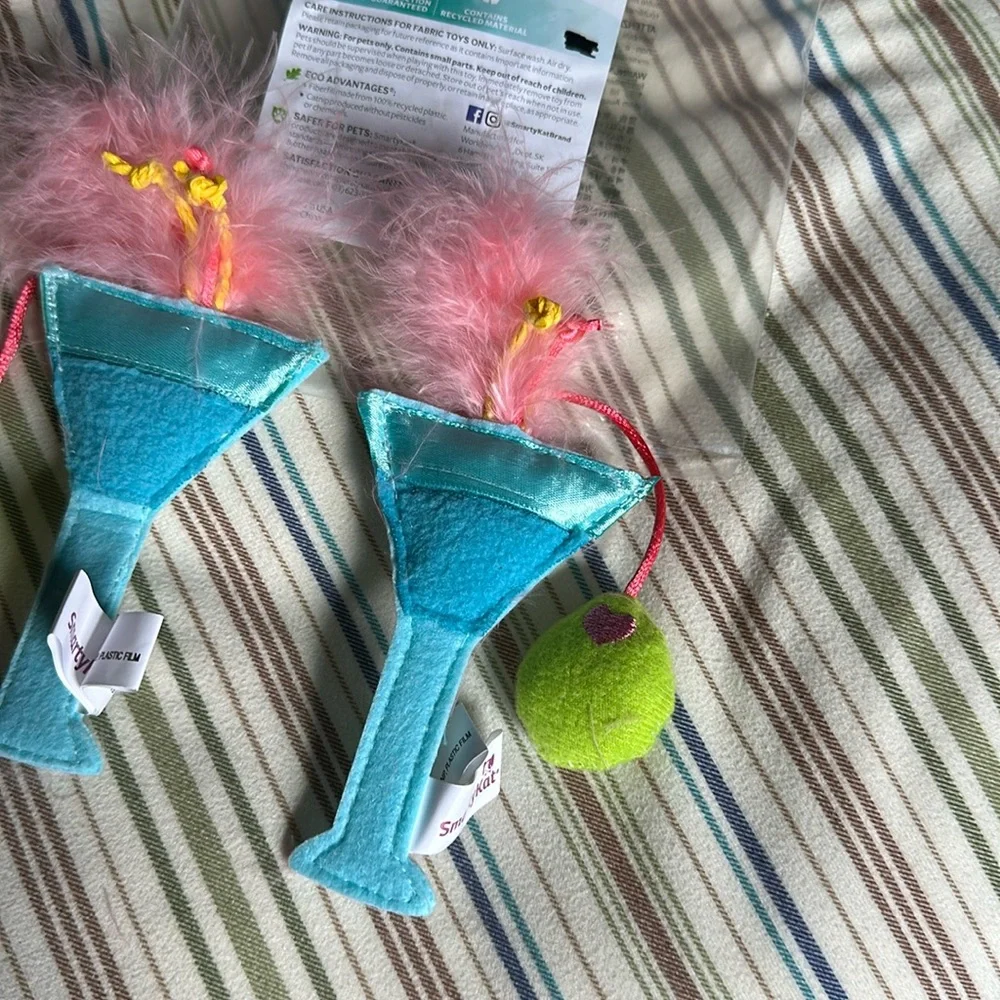 SmartyKat Tropical Time Island Martini Catnip Cat Toys
